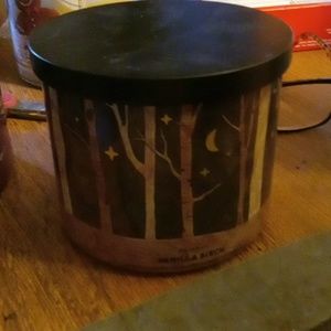 BRAND NEW RETIRED PACKAGING VANILLA BIRCH CANDLE FROM BATH& BODY WORKS
